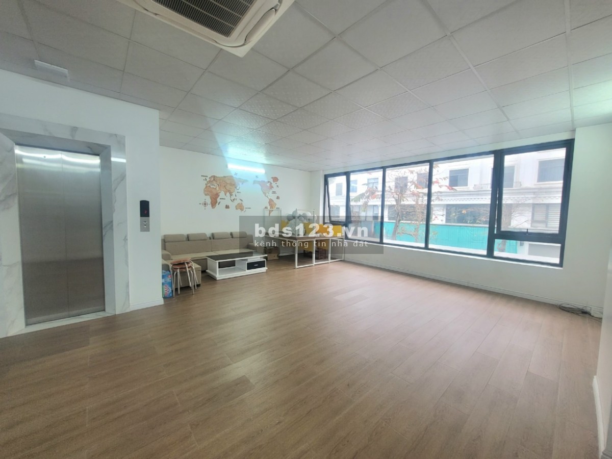 CHo thuê sàn văn phòng chỉ 7 triệu tại Vinhomes Marina