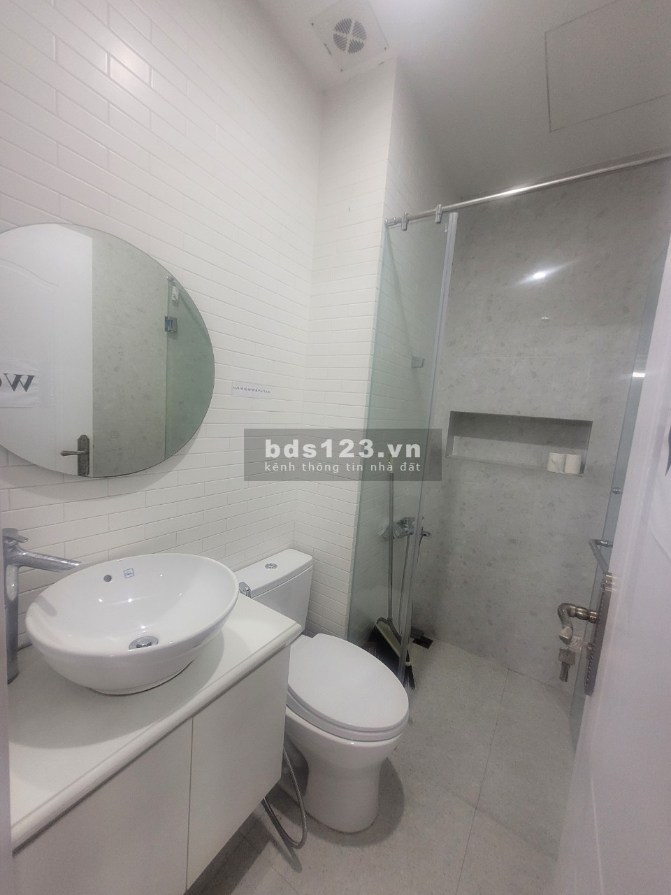 CHo thuê sàn văn phòng chỉ 7 triệu tại Vinhomes Marina