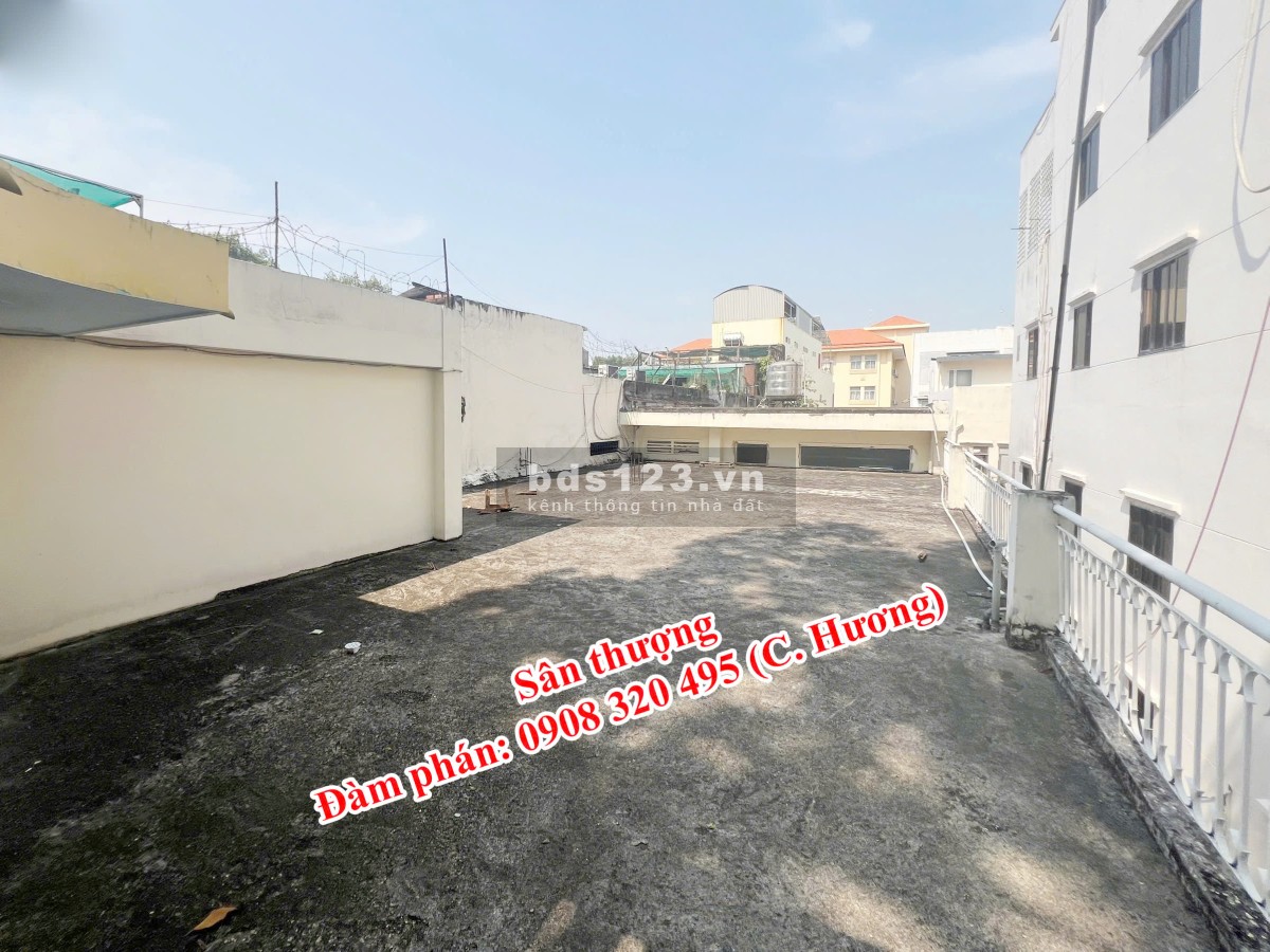 Nhà mặt tiền 17 Tạ Uyên, Phường 12, Quận 5. Chính chủ