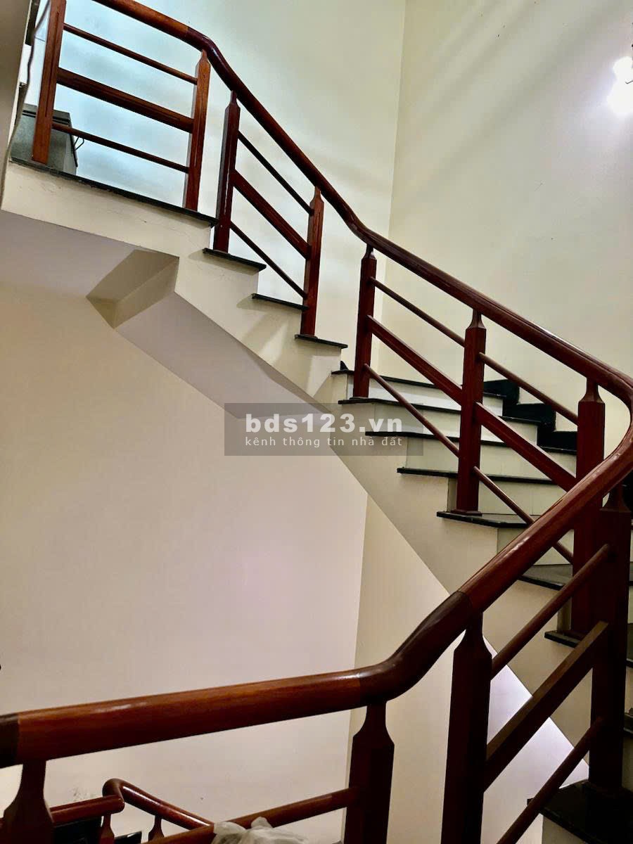 Bán Nhà ngõ 136 Cầu Diễn, 60m² x 4 Tầng, Ô Tô tránh, Kinh Doanh – giá 11.x Tỷ