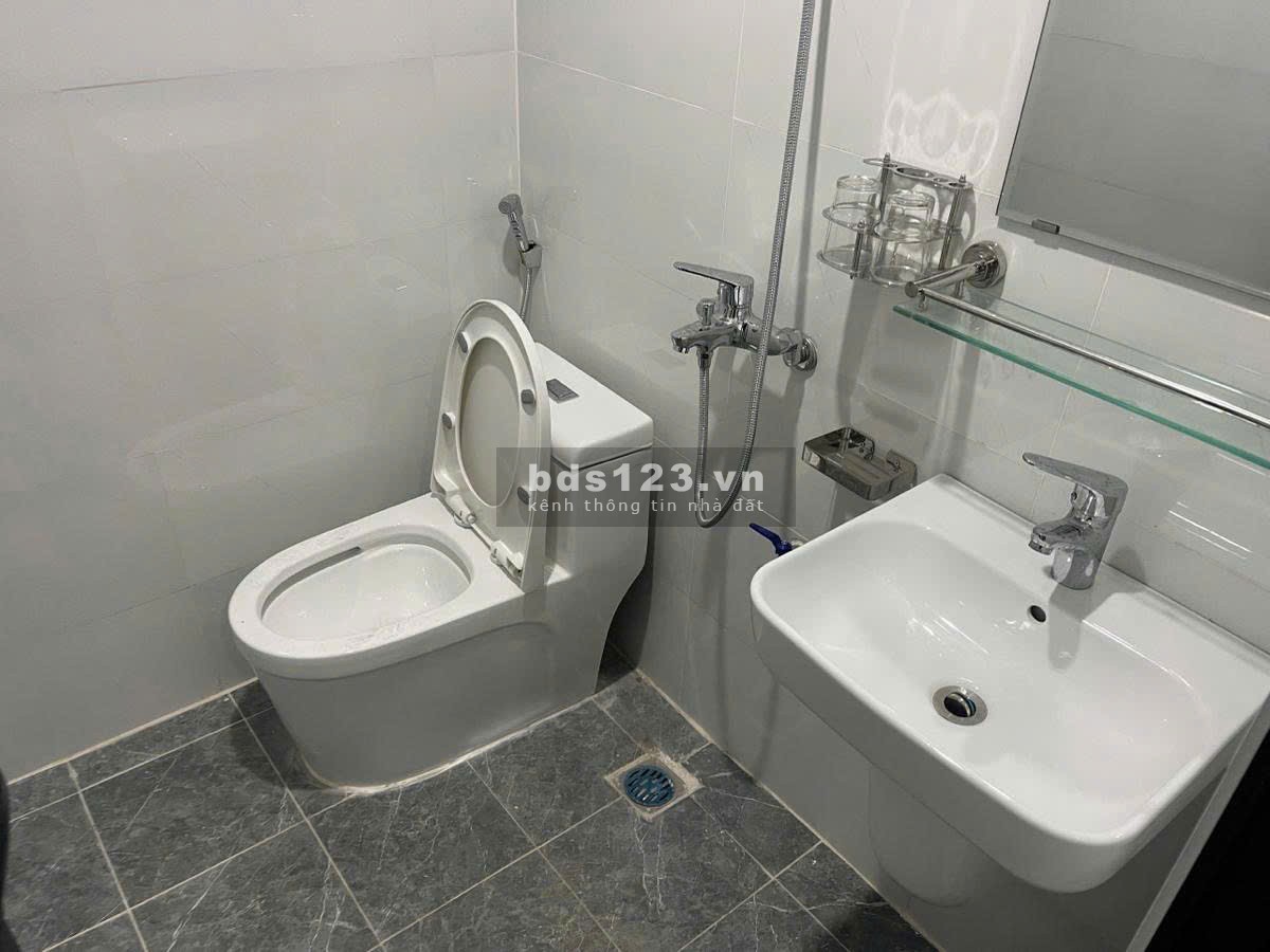 Bán Ccmn mới đẹp ngõ 136 Cầu Diễn, 50m² x 8 Tầng, Thang Máy – Dòng Tiền 60Tr/Tháng, giá chỉ 13.x Tỷ