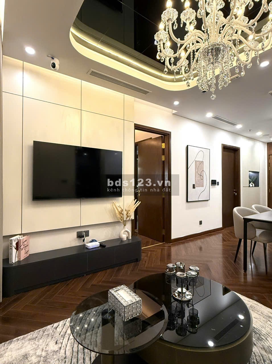Cho thuê căn hộ 2 phòng ngủ 2wc cao cấp tại Doji Diamond