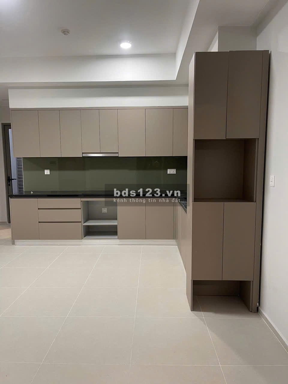CHung cư Satra Eximland, Phan Đăng Lưu, PN: 3p ngủ, 2wc, 24tr/th