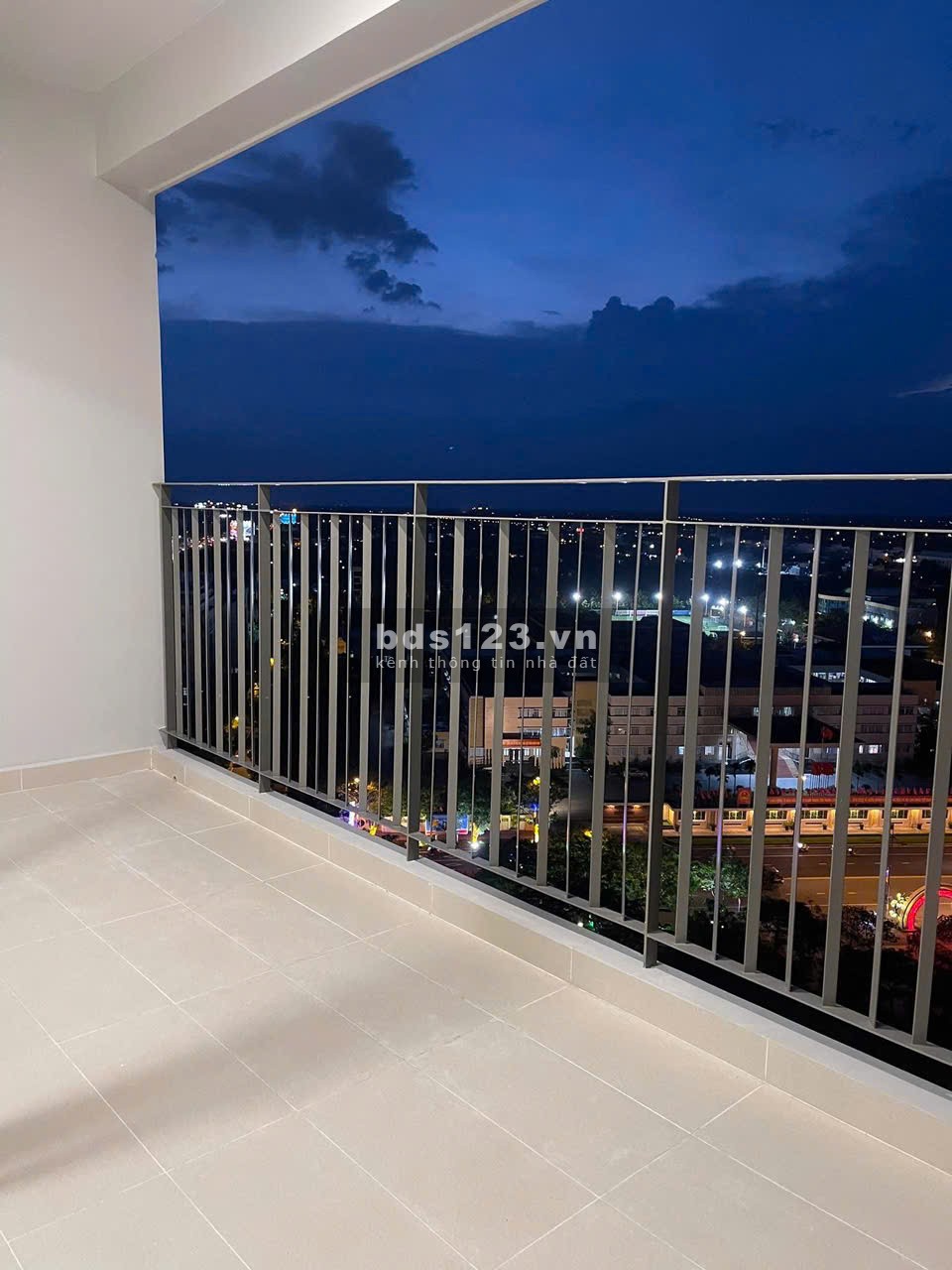 CHung cư Satra Eximland, Phan Đăng Lưu, PN: 3p ngủ, 2wc, 24tr/th