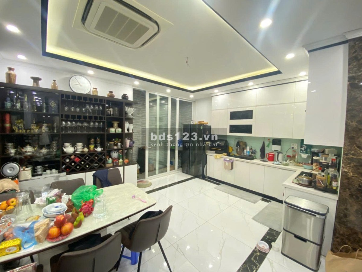 Ngọc Trì – Long Biên. Nhà Dân Xây - Ô Tô - 2 Bước Mặt Phố - Ngõ Thông - Full Nội Thất