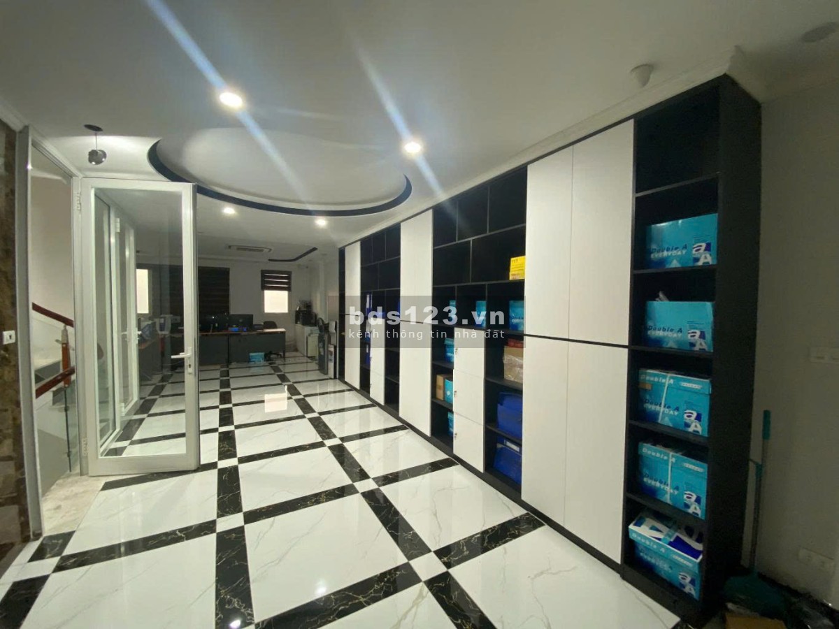 Ngọc Trì – Long Biên. Nhà Dân Xây - Ô Tô - 2 Bước Mặt Phố - Ngõ Thông - Full Nội Thất