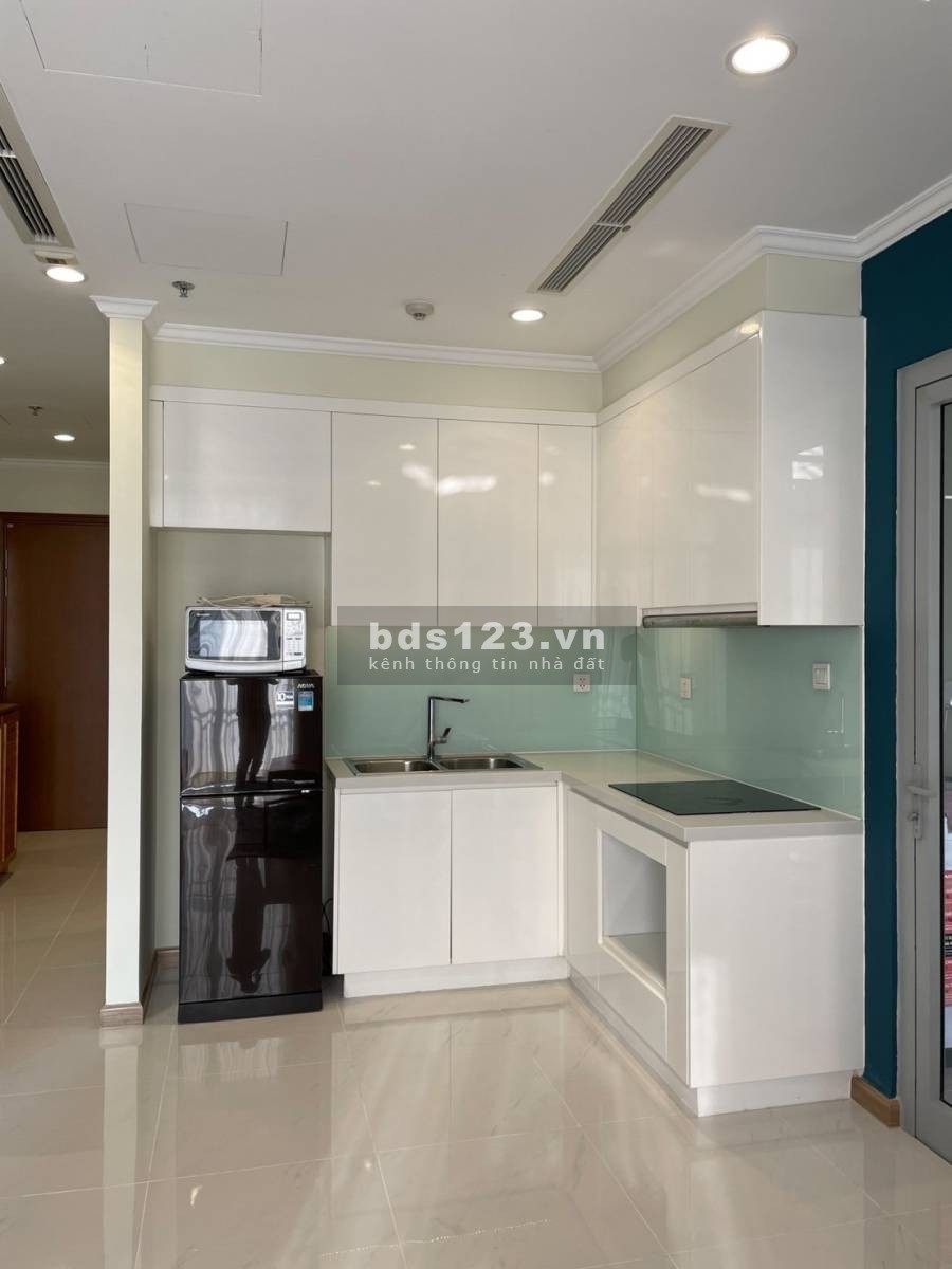 Cần bán căn hộ cao cấp Vinhome Central Park, L3, Lầu cao, Suất Nước ngoài, 2 PN