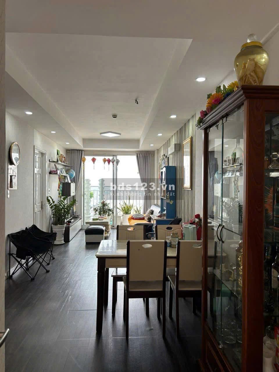 Chung cư Central Plaza, P3,Tân Bình: 75m2, 2p ngủ, 2wc chỉ 15tr/th