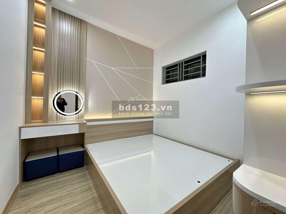 Sở hữu căn hộ View hồ Linh Đàm, DT 61.5 m2 giá chỉ 2,5 tỷ. LH: 0978062339
