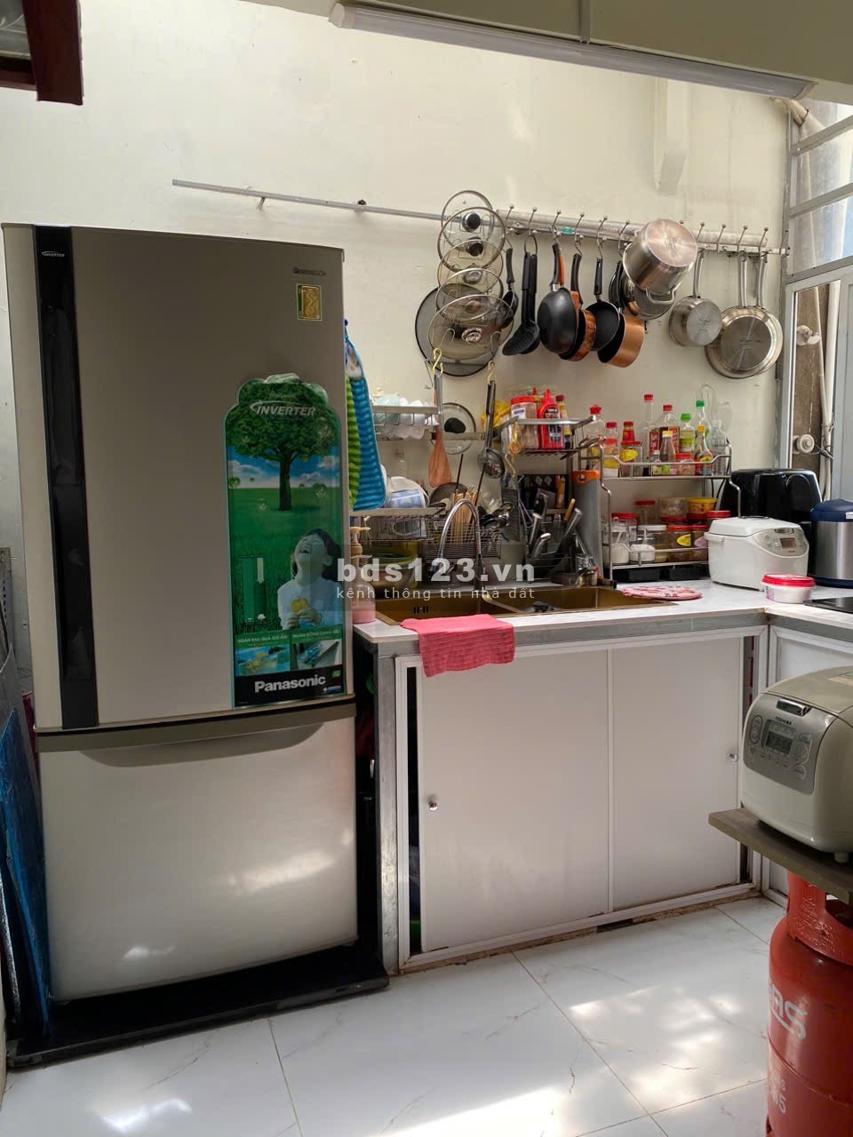 Chính chủ cho thuê căn hộ lầu 1 chung cư số 46/28 đường Nguyễn Cửu Vân, Bình Thạnh.