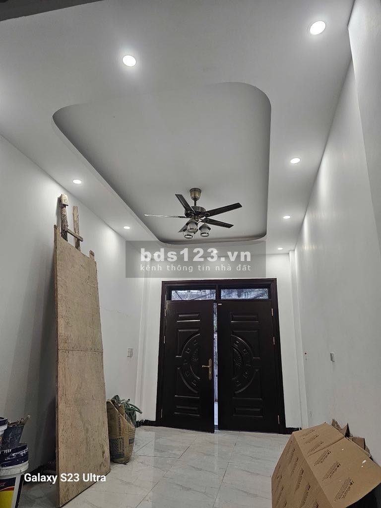 Bán nhà Tân ấp, lô góc, có thang máy, 50m2, 10.9 tỷ