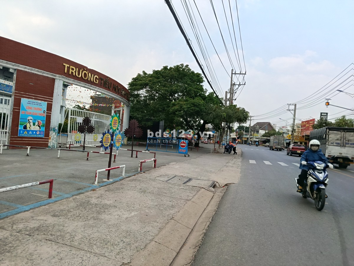 Nhà mặt tiền kinh doanh đang cho thuê 10 triệu/tháng – KDC Thuận Giao – Giá 4,2 tỷ