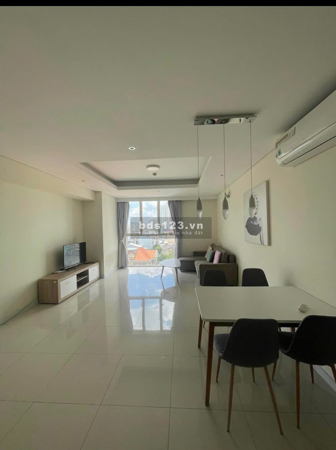Chung cư Saigon Airport, Bạch Đằng, P2, TB, 96m2, 2PN, 2WC, 17tr/tháng