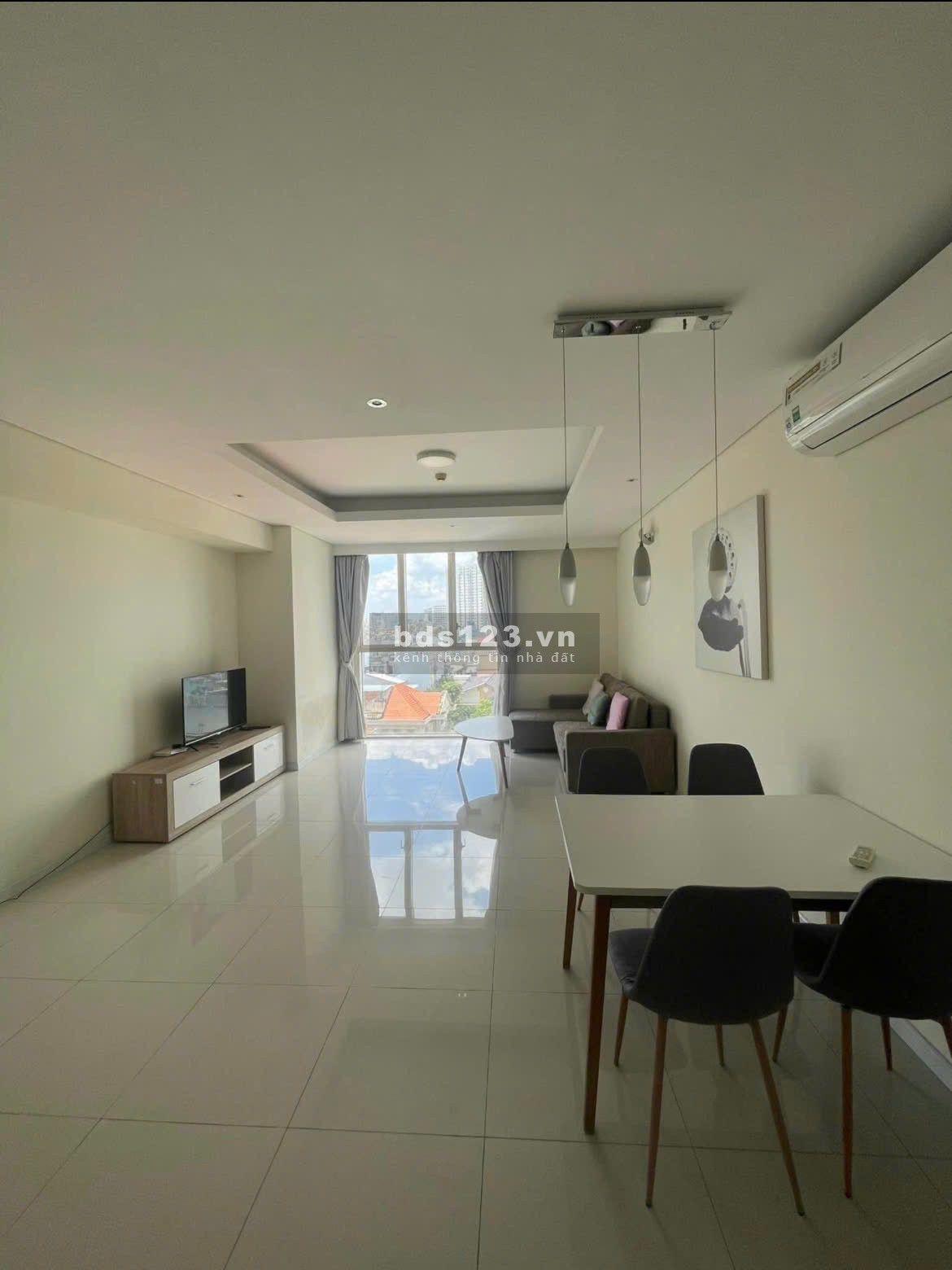 Chung cư Saigon Airport, Bạch Đằng, P2, TB, 96m2, 2PN, 2WC, 17tr/tháng