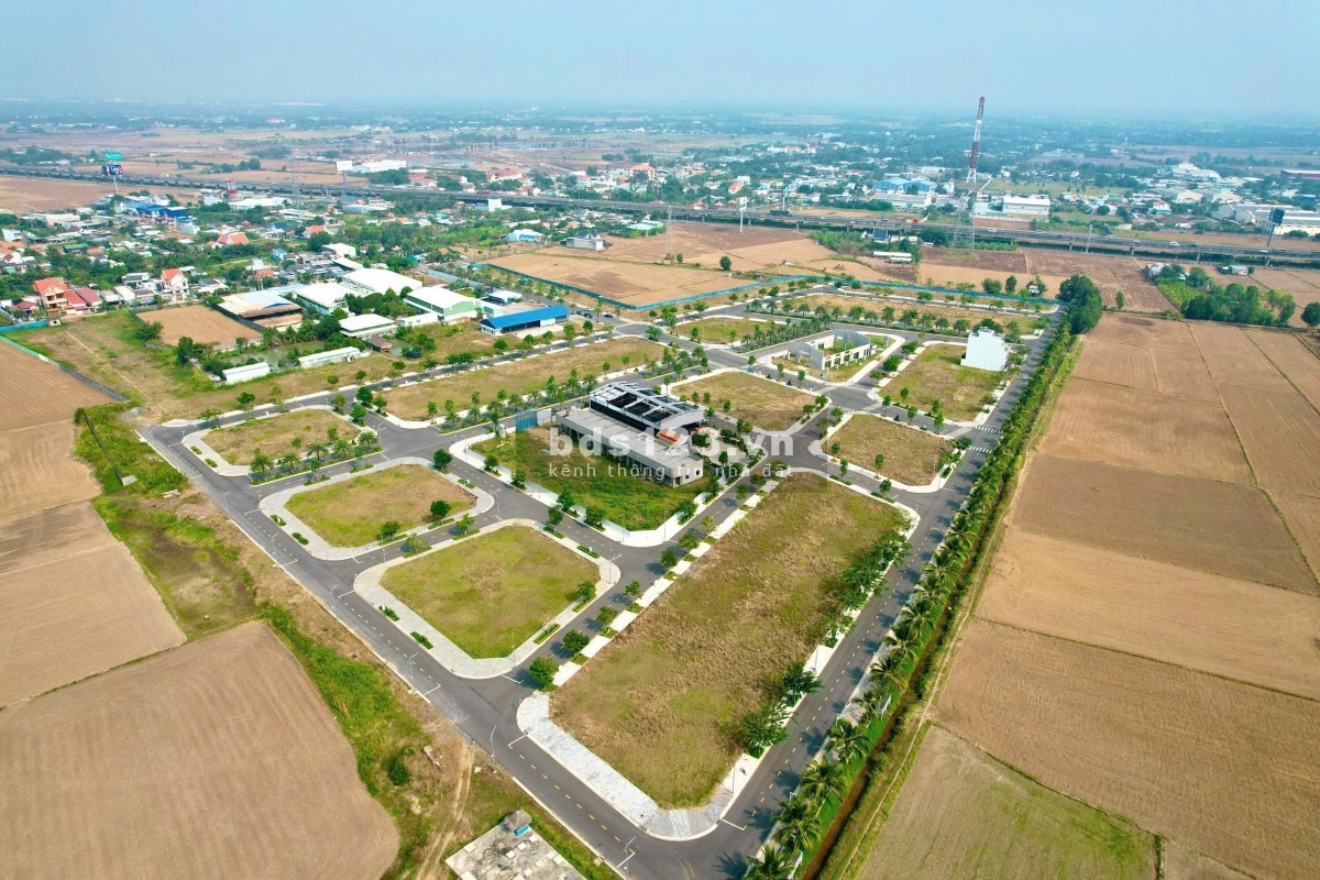 King Hill Residences, Bến Lức, Long An cạnh dự án Eco Retreat cho khách hàng đầu tư.
