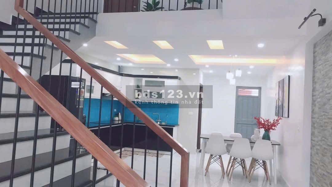 Vỡ Òa! Nhà Đẹp Nguyễn Trãi - 40m², 5 Tầng, Full Nội Thất, Giá Chỉ 7.6 Tỷ!
