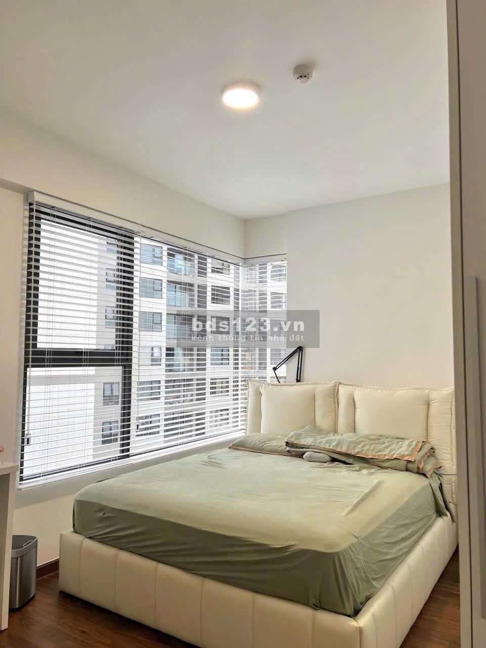 Chung cư CC Sky Center, Phổ Quang, TB: 2p ngủ rộng, 100m2, full nội thất 17tr/th
