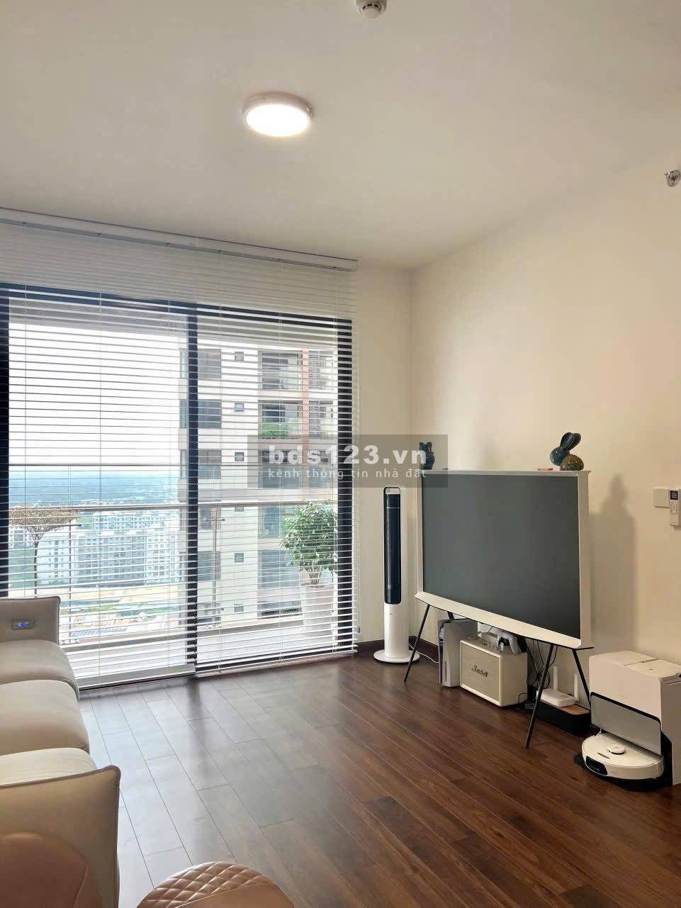Chung cư CC Sky Center, Phổ Quang, TB: 2p ngủ rộng, 100m2, full nội thất 17tr/th