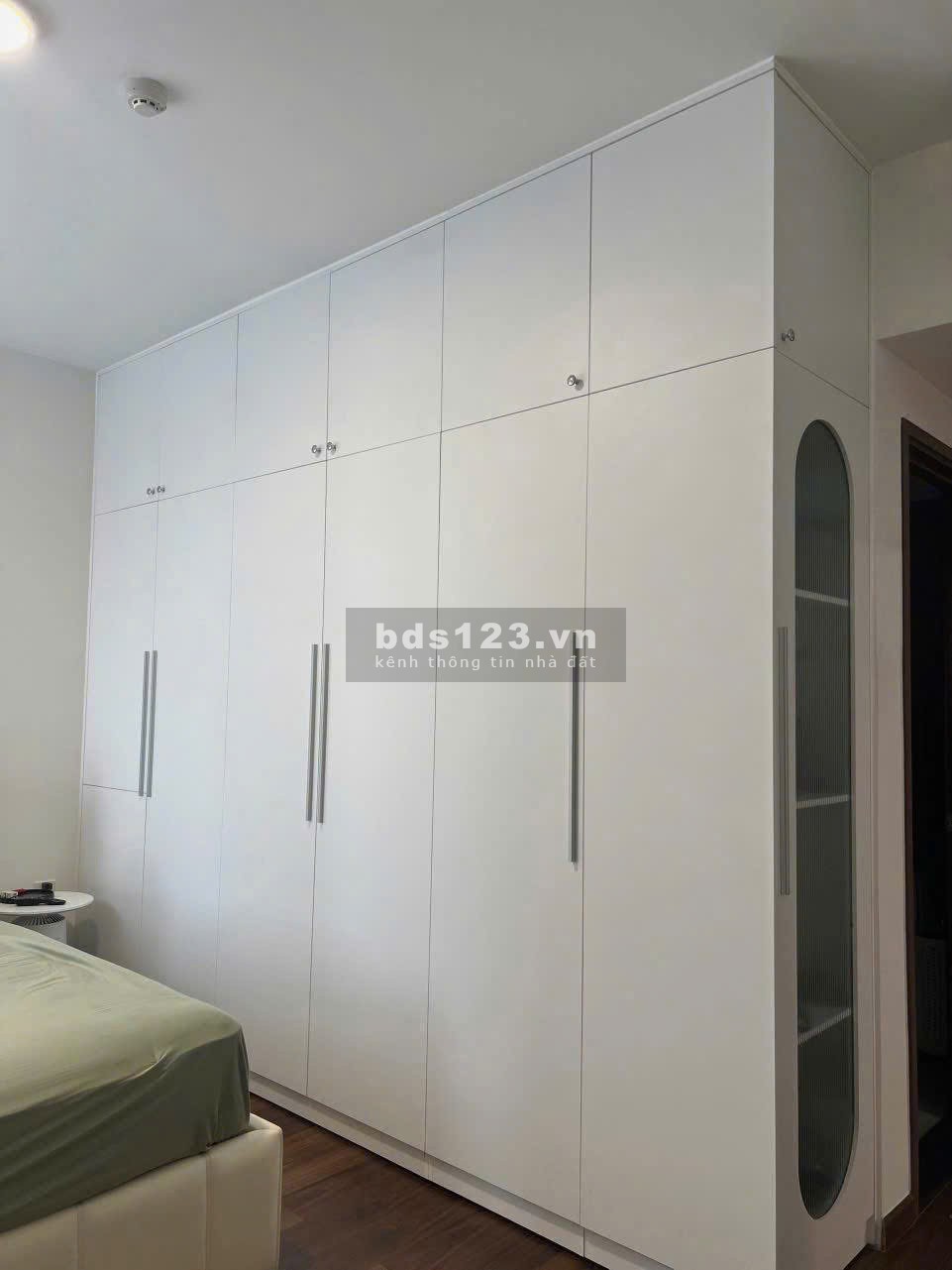 Chung cư CC Sky Center, Phổ Quang, TB: 2p ngủ rộng, 100m2, full nội thất 17tr/th