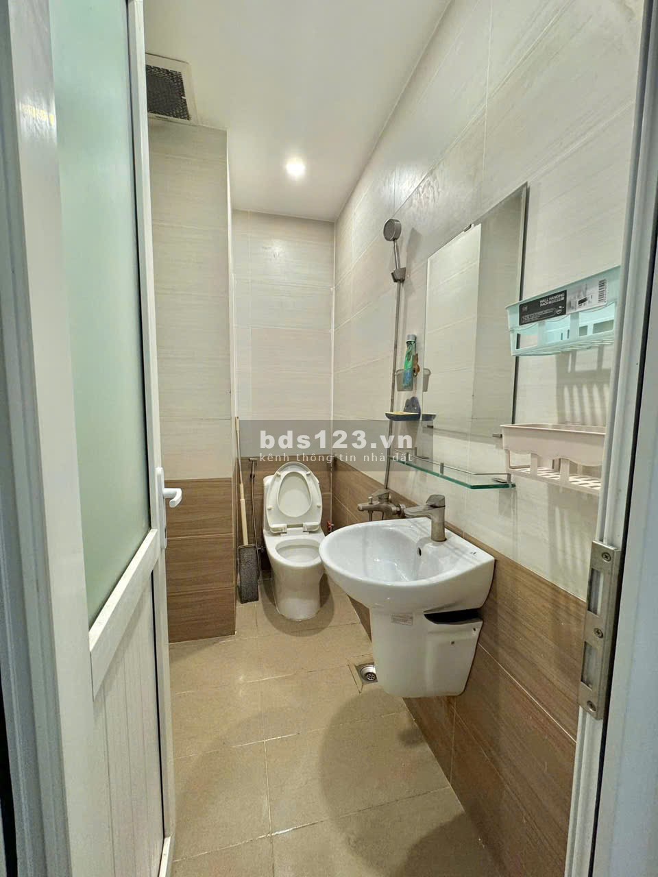 Chung cư Central Plaza, Phạm Văn Hai, TB: 70m2, 2pn 2wc, có NT, 15tr/th