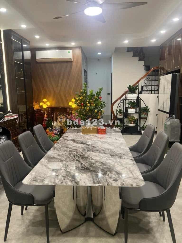 Bán nhà Nghĩa Tân – Cầu Giấy, dân trí cao