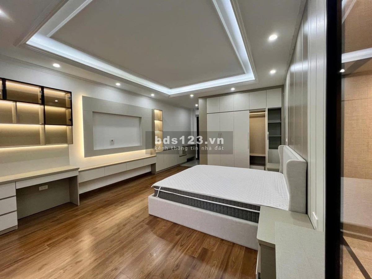Bán nhà phố Thụy Khuê – Tây Hồ, 40m2 x 6T thang máy