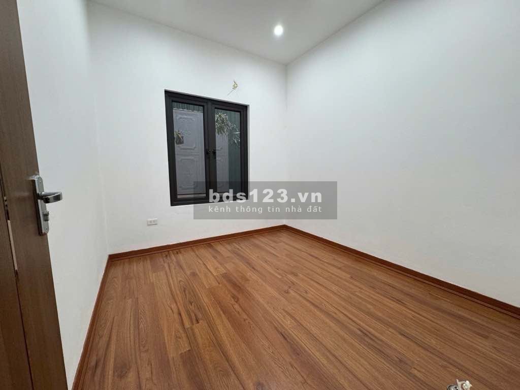 Bán nhà Láng Thượng Đống Đa 8,15 Tỷ cách oto 50m