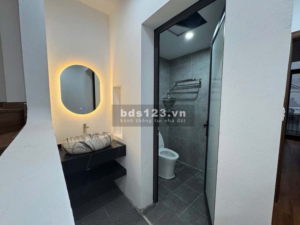 Bán nhà Láng Thượng Đống Đa 8,15 Tỷ cách oto 50m