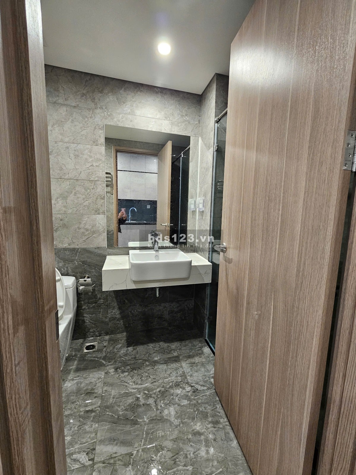 Chính chủ cần bán nhanh 1PN Pavilion Premium 35m2, nội thất cơ bản 2,2 tỷ net - Vinhomes Ocean Park
