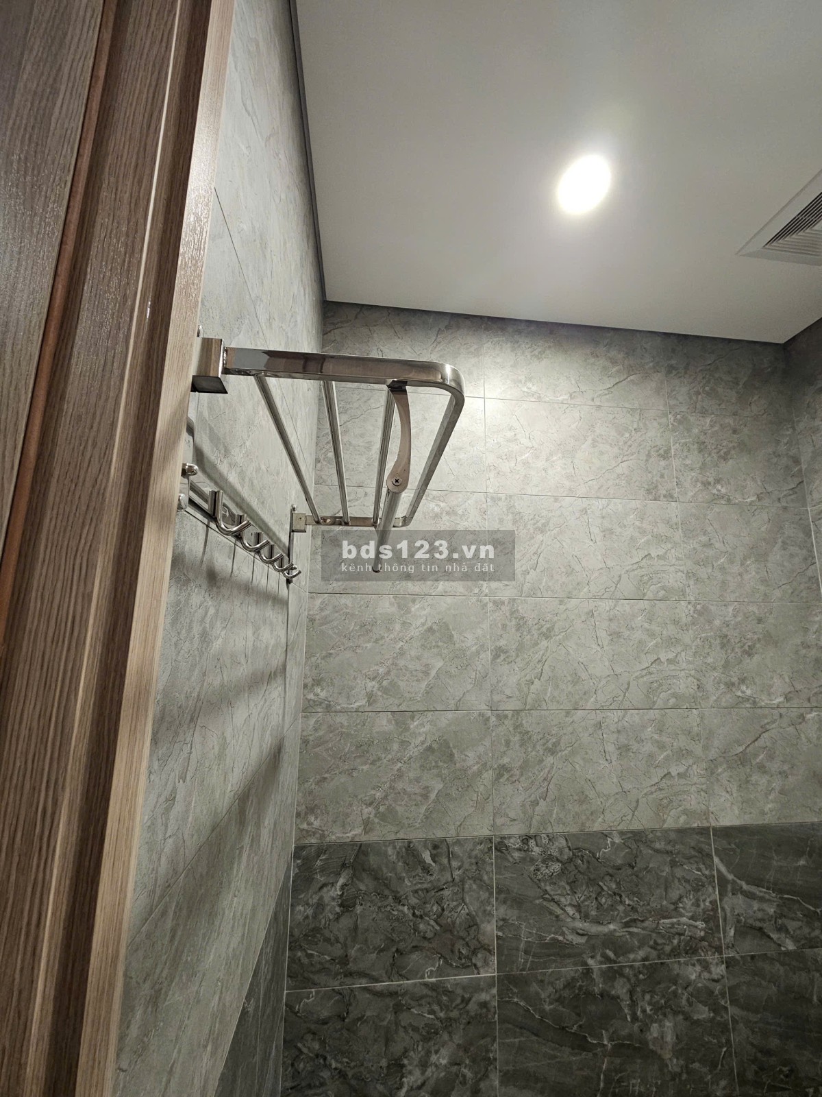 Chính chủ cần bán nhanh 1PN Pavilion Premium 35m2, nội thất cơ bản 2,2 tỷ net - Vinhomes Ocean Park