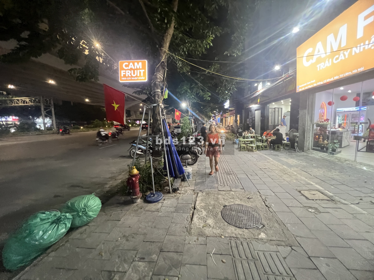 Nhà mặt phố Phạm Văn Đồng thang máy kinh doanh sầm uất 50m2x6t, giá 23 tỷ