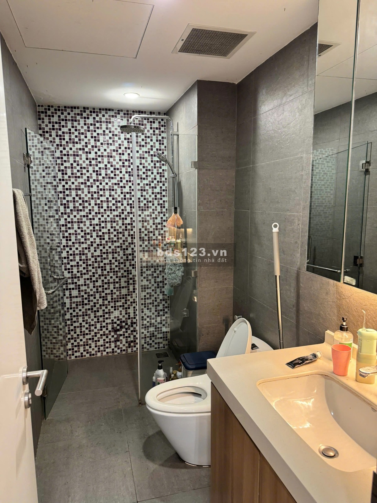 Republic, 18 Cộng Hòa, P4,Tân Bình,: 55m2, 1p ngủ, NTCB, 14tr/ tháng