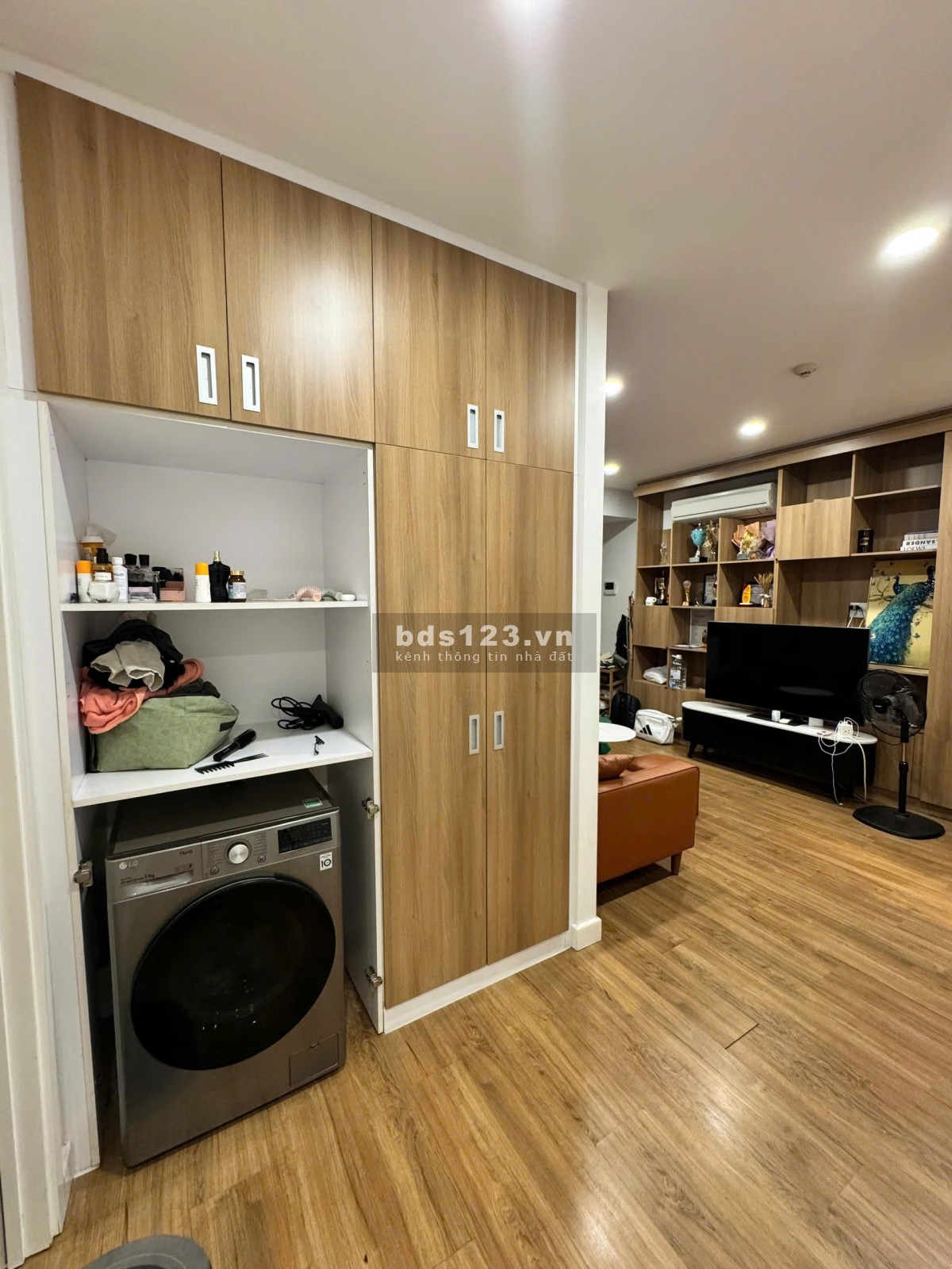 Republic, 18 Cộng Hòa, P4,Tân Bình,: 55m2, 1p ngủ, NTCB, 14tr/ tháng