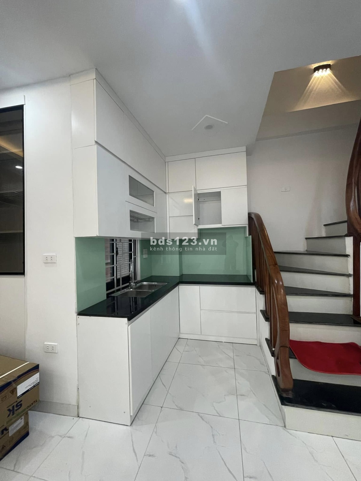 Bán nhà 5 tầng – Mới, lô góc trung tâm Văn Quán – Diện tích 30m² – Mặt tiền 3.5m