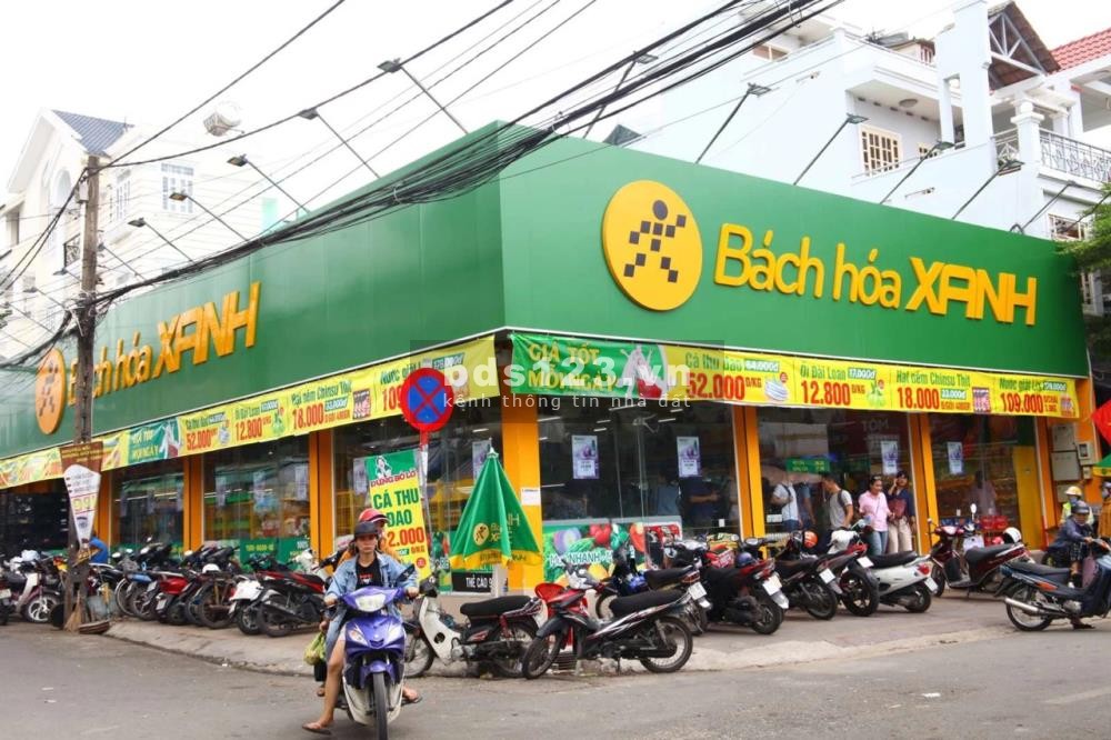Kẹt tiền bán gấp góc 2MT 1680m2 đất đường rộng ngay KCN, trường học, chợ. Giá 210TR