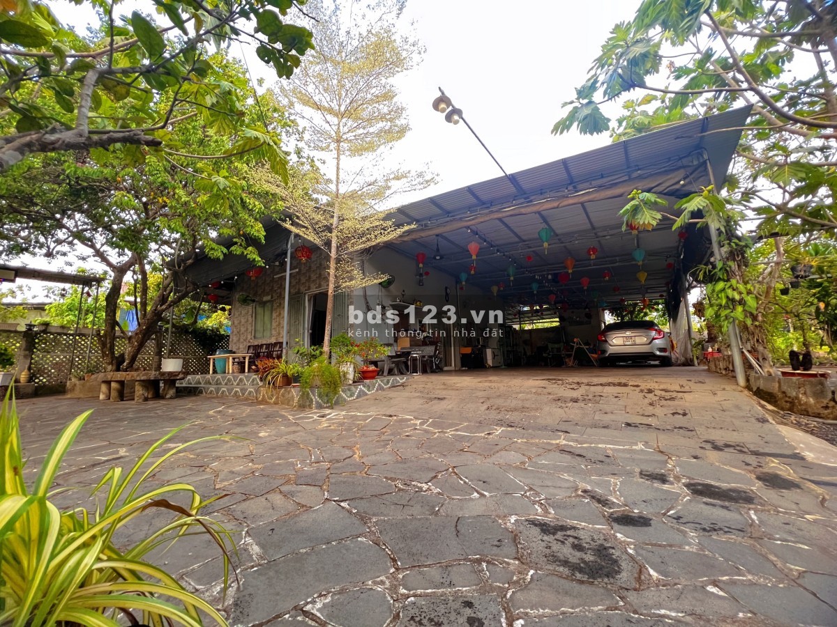 Bán đất có nhà vườn 2700m2 tại Phú Ngọc, Định Quán. Sổ hồng riêng,đường xe hơi, thổ cư. Chỉ 3.65 tỷ.