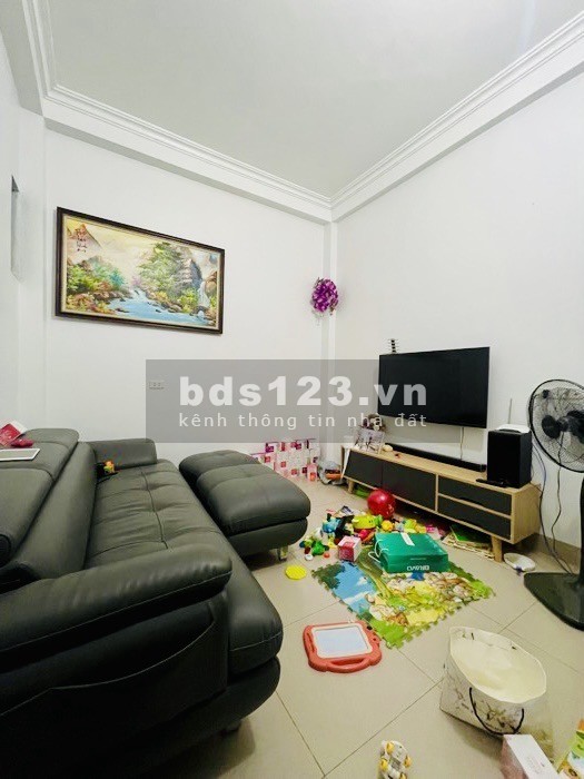 Nhà mặt ngõ Quang Tiến, Nam Từ Liêm - sát đường lớn, full nội thất xịn - giá chỉ 5.6 tỷ!