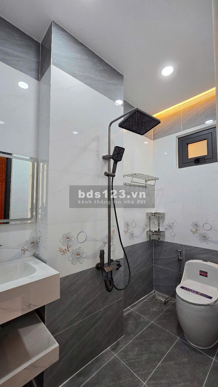 Siêu phẩm nhà mới – Thiết kế hiện đại, nội thất cao cấp