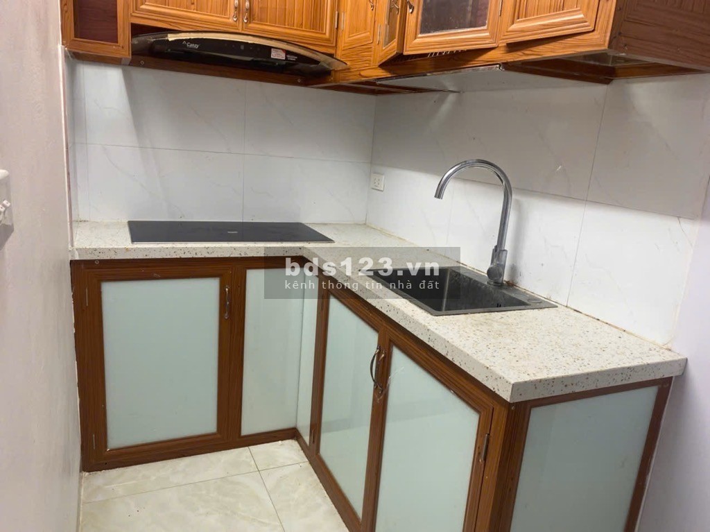 Chính chủ cần bán gấp – Tập thể tầng 1, 2 mặt ngõ, nhà cực đẹp gần Bạch Mai – Giá chỉ 2.85 tỷ