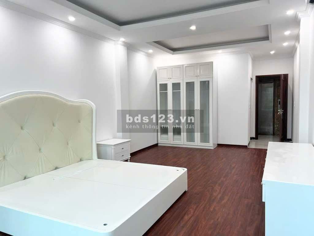 Siêu hiếm phân lô La Khê – 50m² – Hơn 12 tỷ – Full nội thất, thang máy – Đường rộng thênh thang