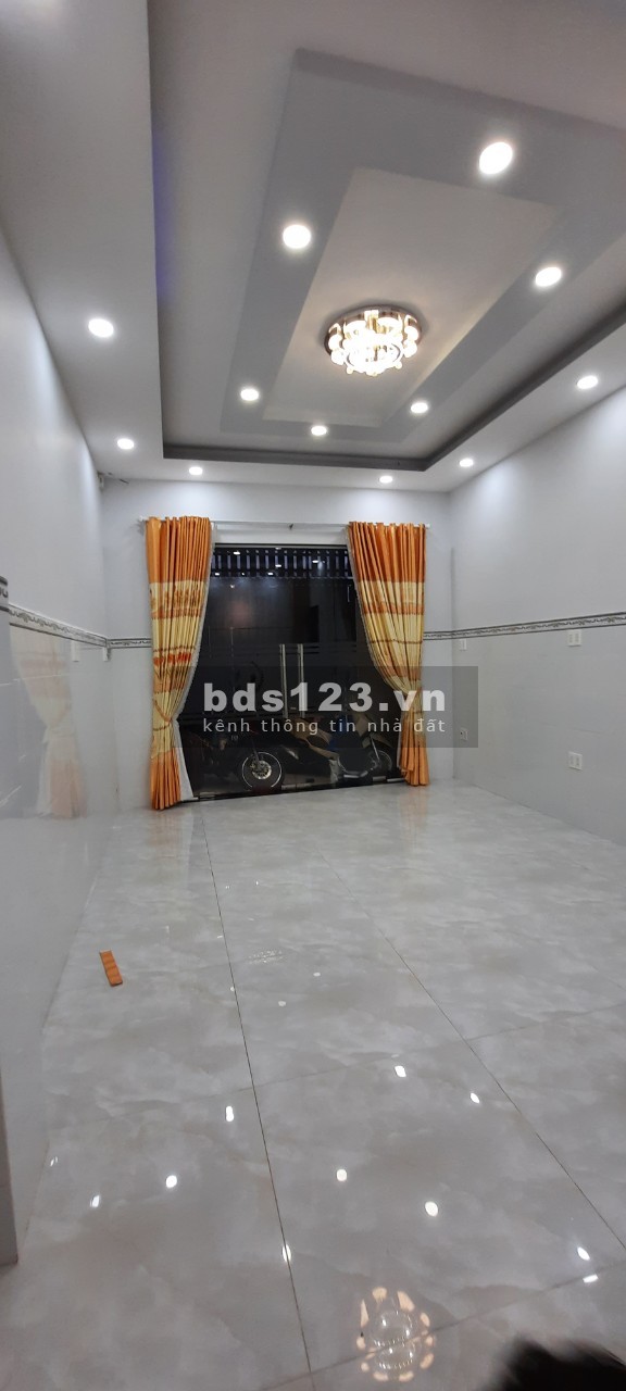 Bán nhà trệt 2 lầu đường 5 Linh Xuân Thủ Đức, Lh: 0909428959