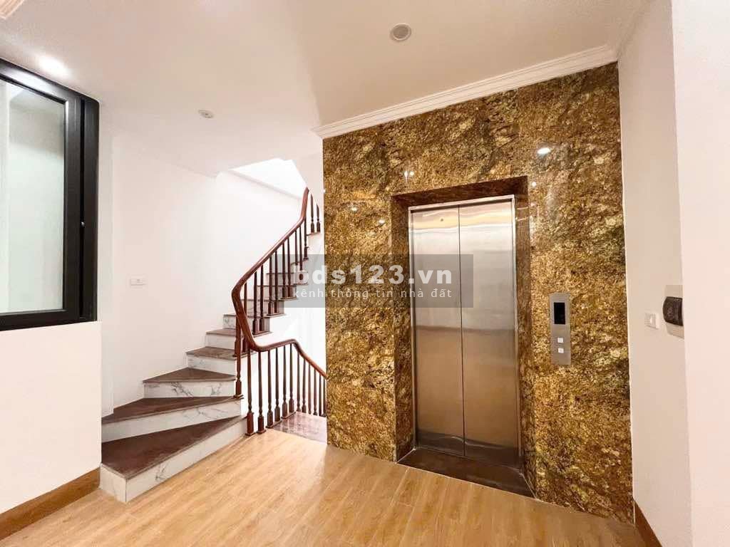 Siêu hiếm phân lô La Khê – 50m² – Hơn 12 tỷ – Full nội thất, thang máy – Đường rộng thênh thang