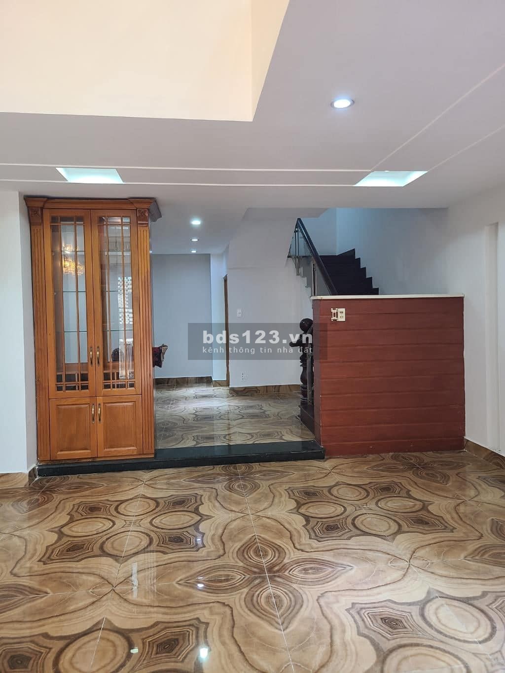 Cần bán gấp nhà hẻm xe tải thông, 5 tầng, 60m², vuông vức, P11, Bình Thạnh
