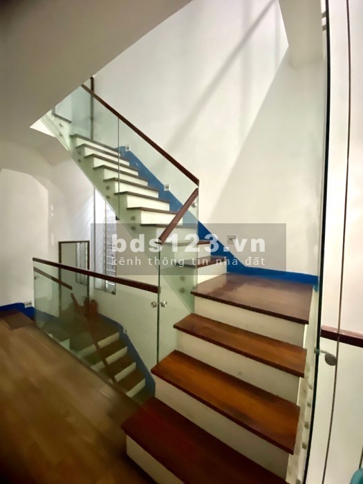 Bán nhà ngõ Hồ Đắc Di – Mặt tiền 3,3m – 5 tầng – Diện tích 69m² –