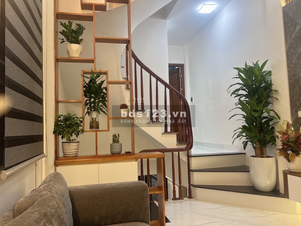 Bán nhà Mậu Lương, gần bãi gửi xe ô tô – Nhà lô góc – Diện tích 30m² – Giá 5,54 tỷ
