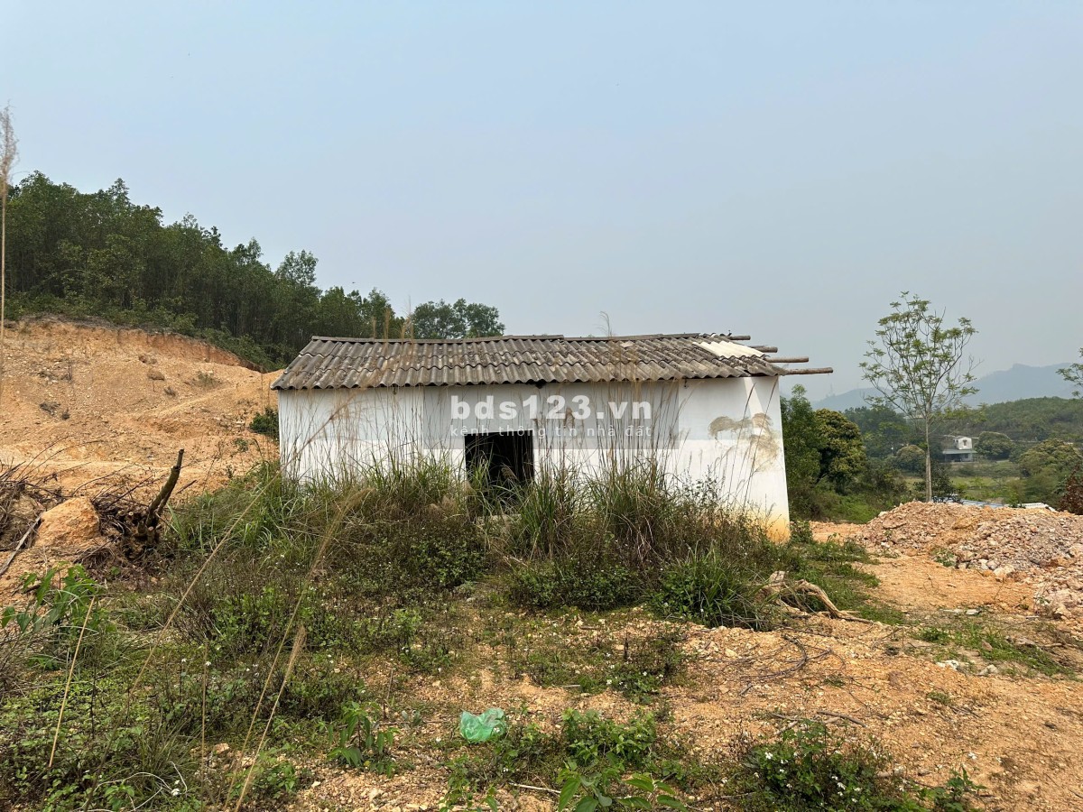 Chính chủ đất tỉnh Thái Nguyên. Diện tích : 400m2. Giá 1,350 tỏi. Zá Lồ: 0369557567