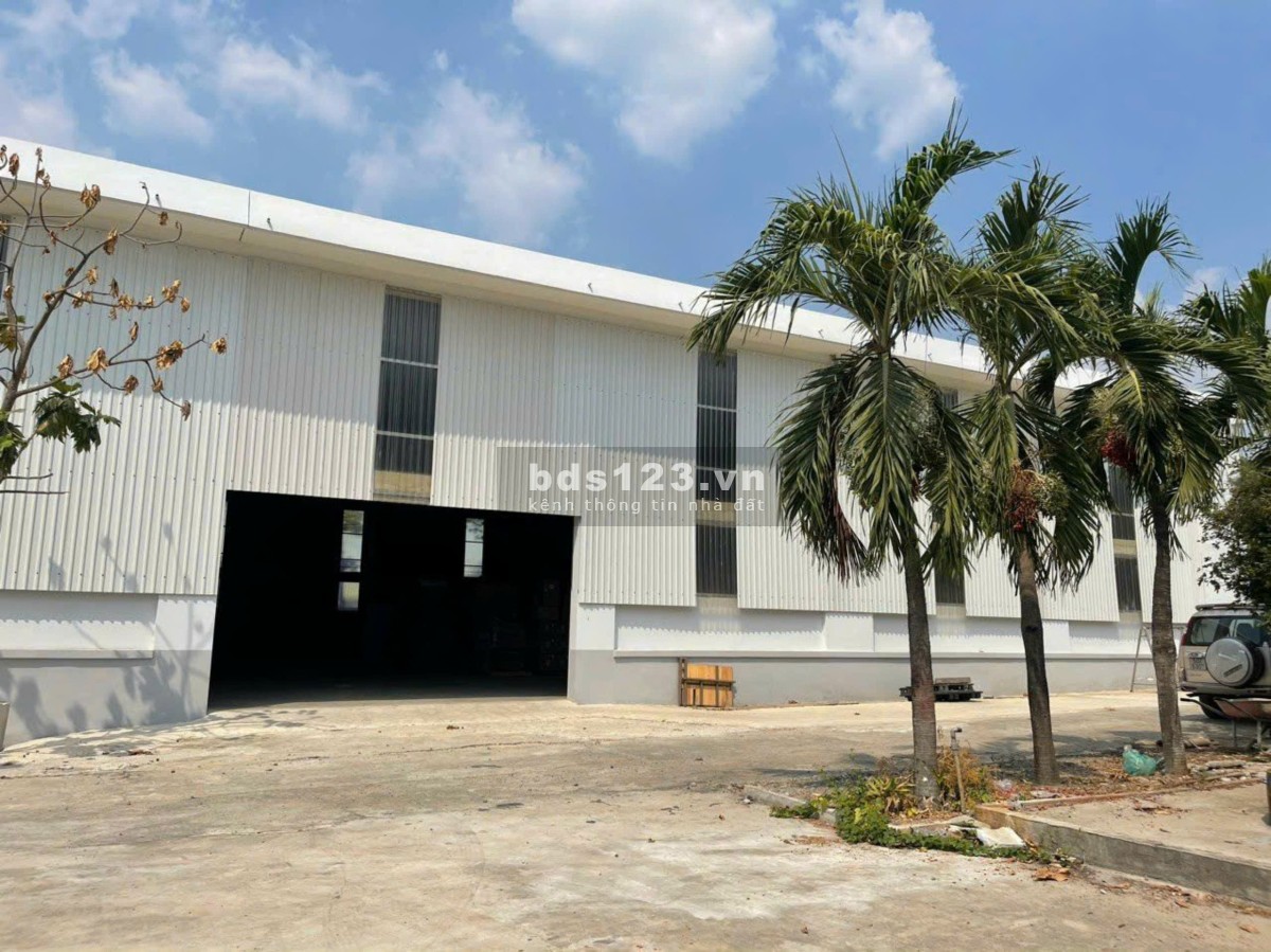 Hóc Môn, bán nhà xưởng chuẩn PCCC Dương Công Khi, DT 8.131m²