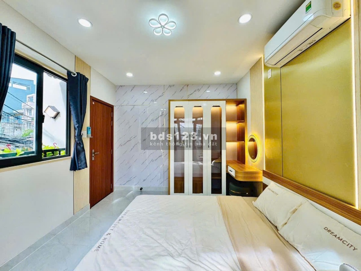 Bán Nhà Mặt Tiền 50 Duy Tân Phường 15 quận Phú Nhuận