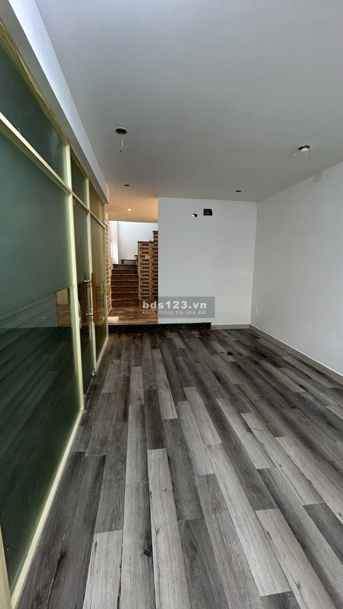 Chính chủ cho thuê nhà 2 mặt tiền Điện Biên Phủ, Quận 3, 1 Trệt 1 Lầu, nhà mới. A Hùng 0976462900