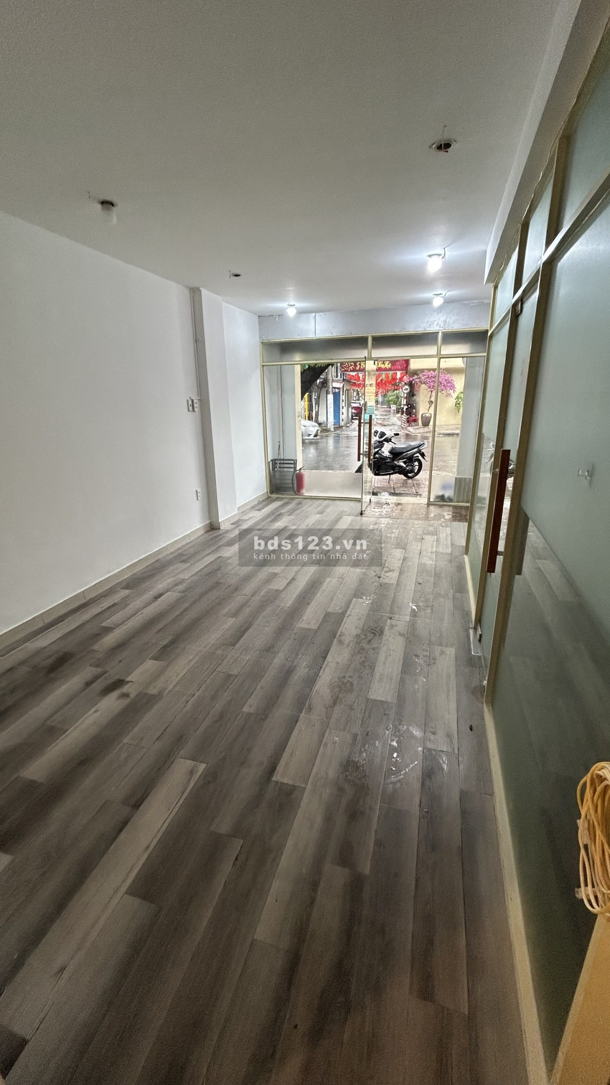 Chính chủ cho thuê nhà 2 mặt tiền Điện Biên Phủ, Quận 3, 1 Trệt 1 Lầu, nhà mới. A Hùng 0976462900